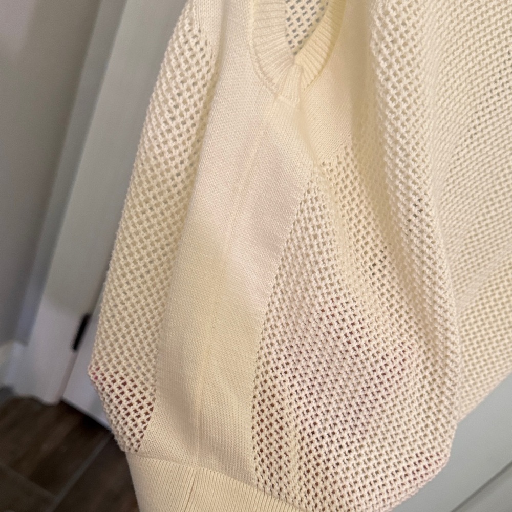 Oncept Kennedy Chic Cream V-Neck Sweater Vest - Picture 4 of 12